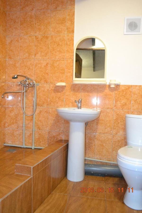 U Palycha Guest House Сухумі Екстер'єр фото