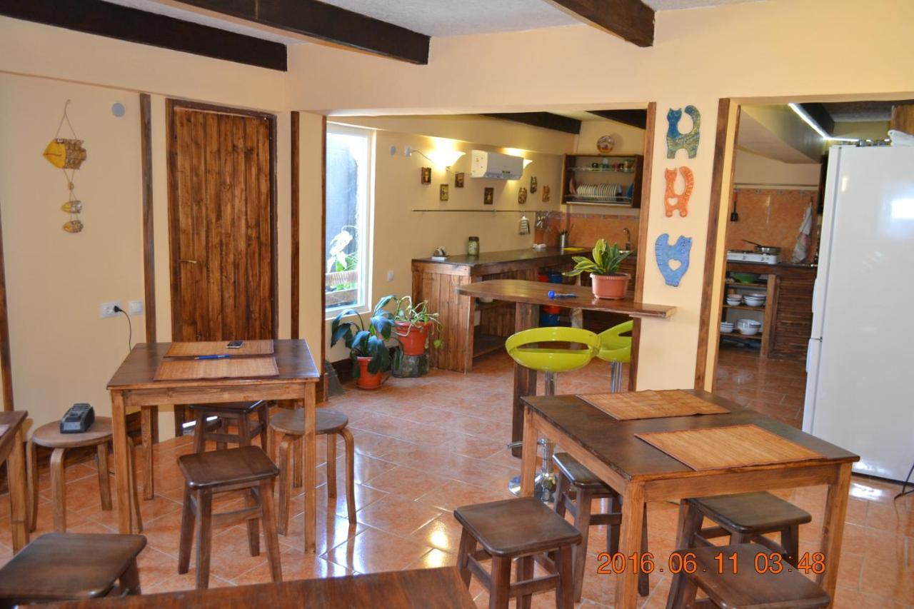 U Palycha Guest House Сухумі Екстер'єр фото