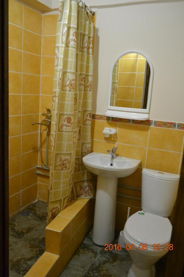U Palycha Guest House Сухумі Екстер'єр фото