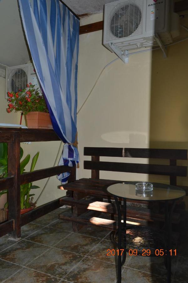 U Palycha Guest House Сухумі Екстер'єр фото