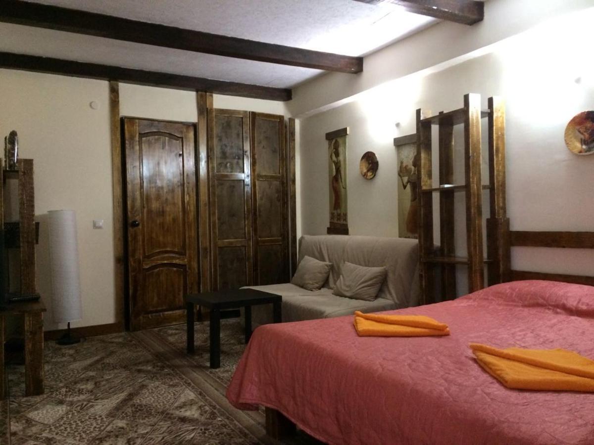 U Palycha Guest House Сухумі Екстер'єр фото