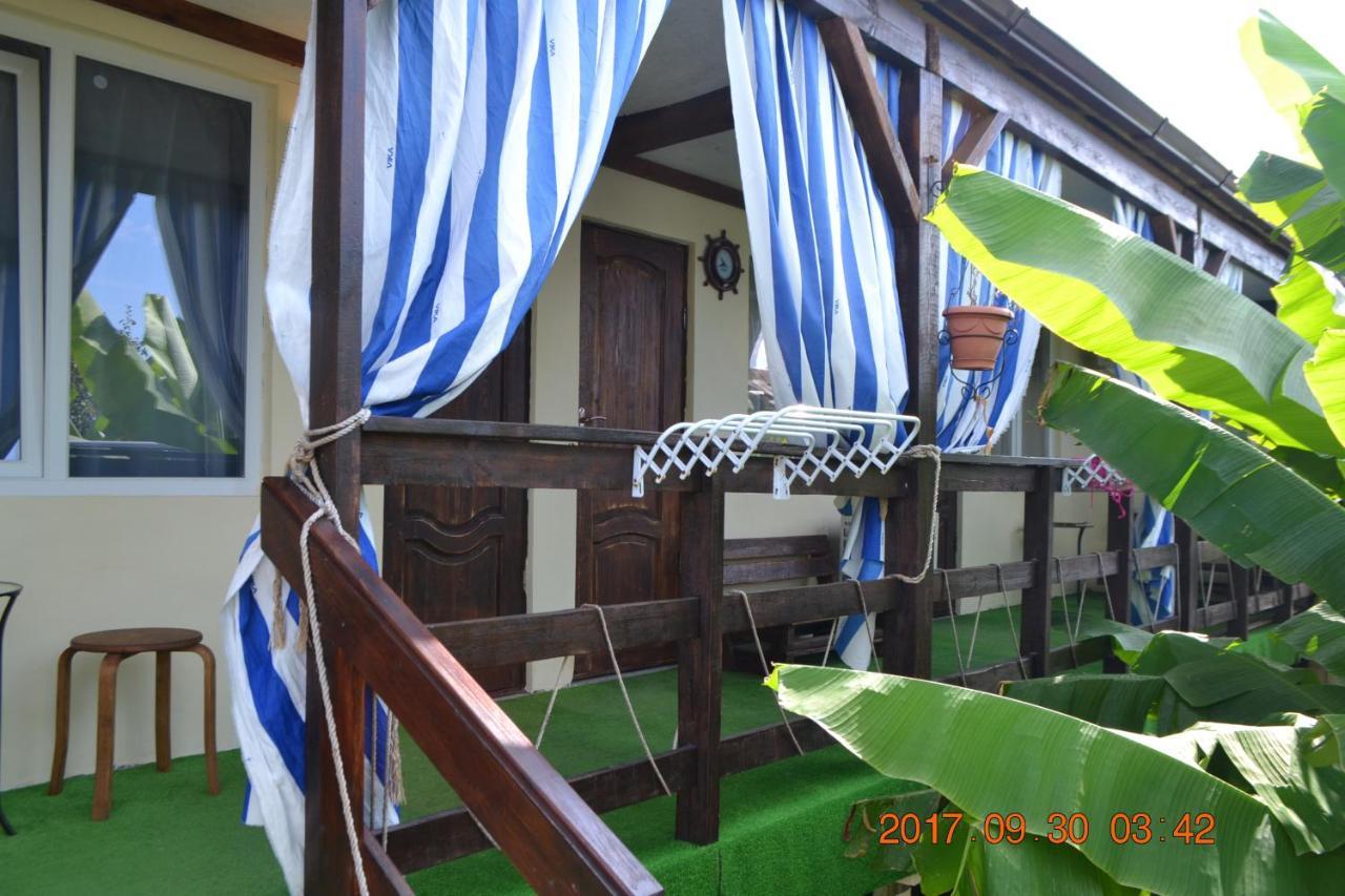 U Palycha Guest House Сухумі Екстер'єр фото